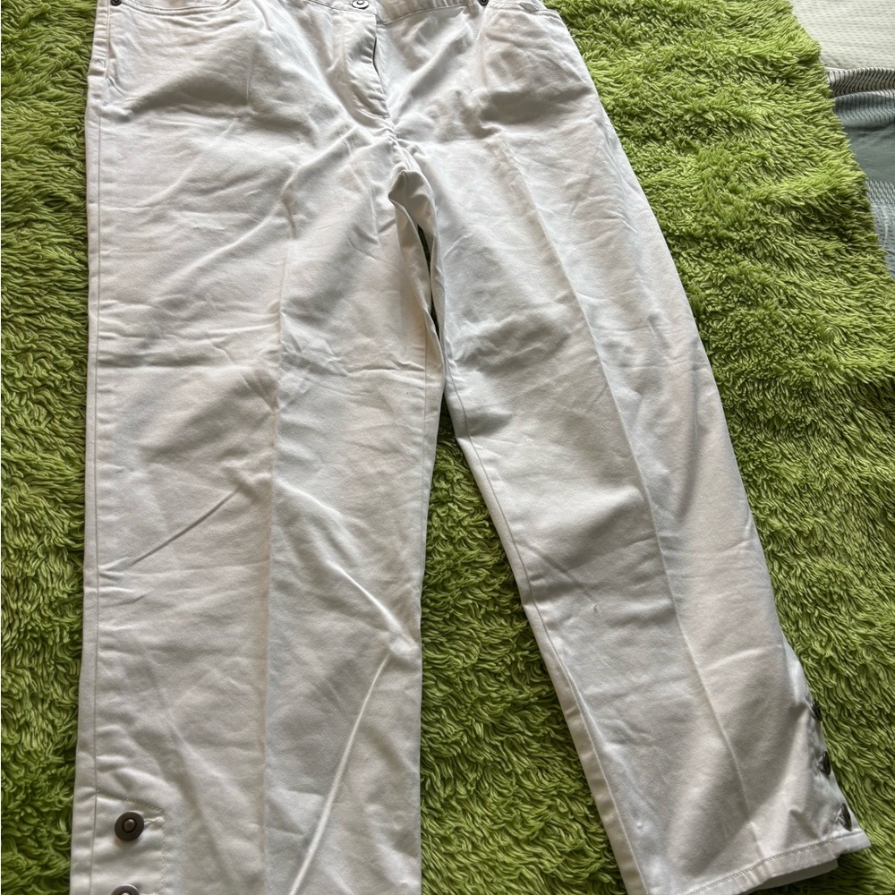 Women’s white Capri size 12 by Ruby Road